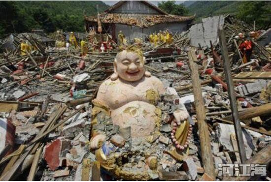 汶川地震不敢公开照片 汶川大地震中的灵异事件恐怖真实图片