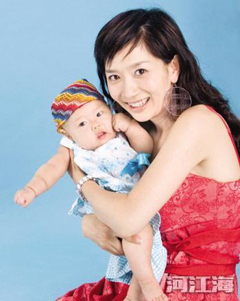 主持人王芳丈夫是谁多大 田捷有过婚史王芳是他几任老婆前妻简介