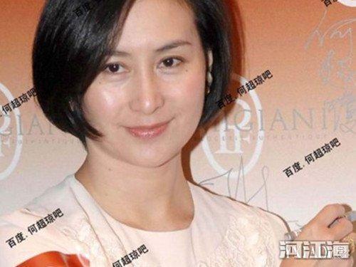 何超琼年轻时照片和李嘉欣谁漂亮 何超琼有孩子吗坠马不能生育